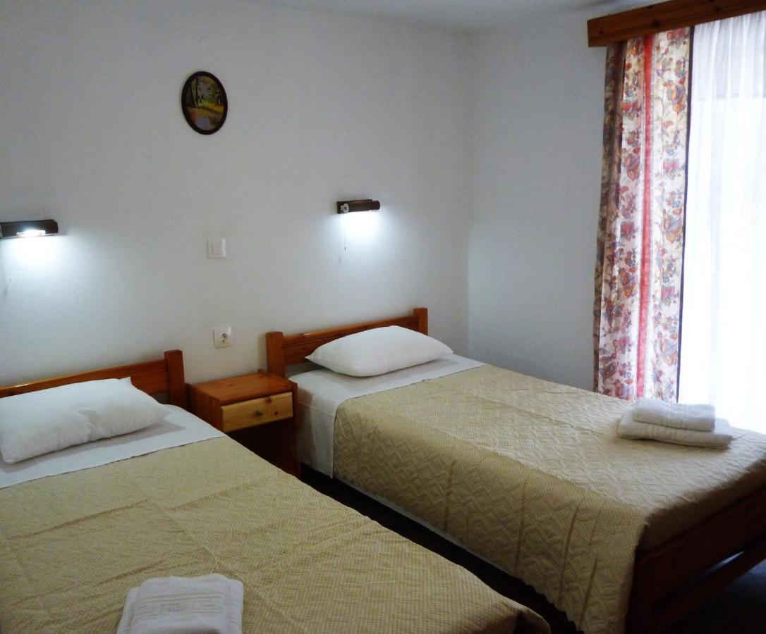 Giannis Appartement Agios Georgios Pagon Buitenkant foto