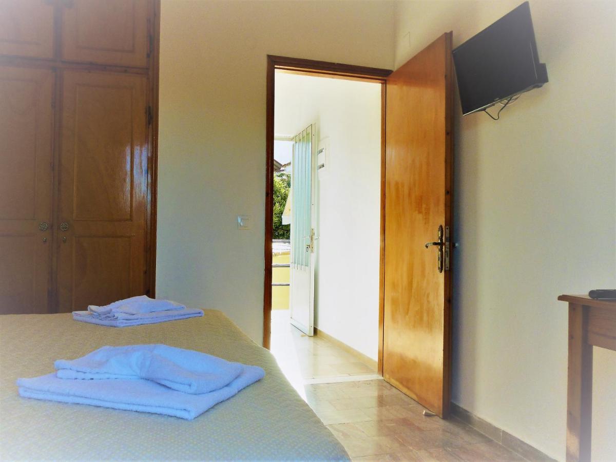 Giannis Appartement Agios Georgios Pagon Buitenkant foto