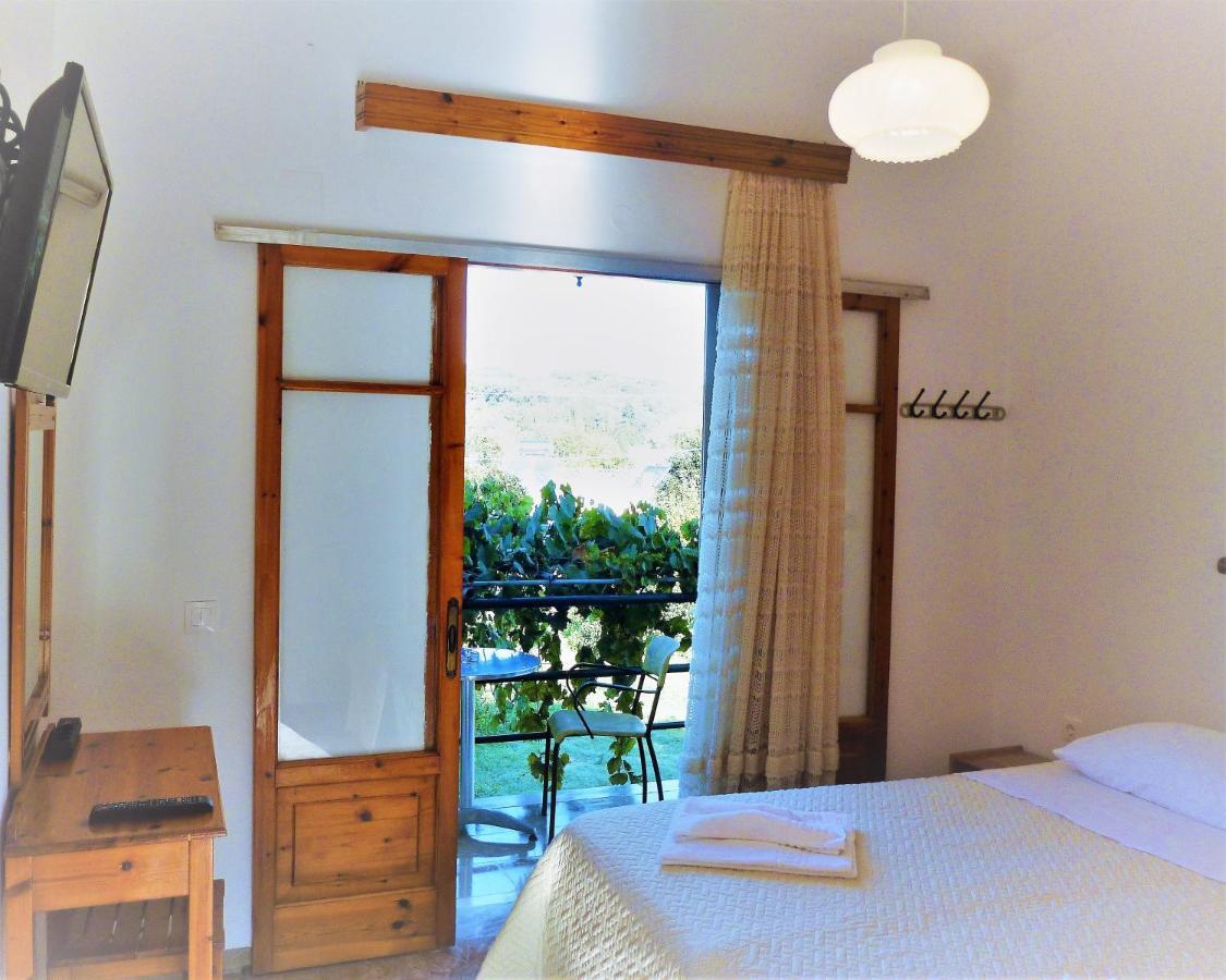 Giannis Appartement Agios Georgios Pagon Buitenkant foto