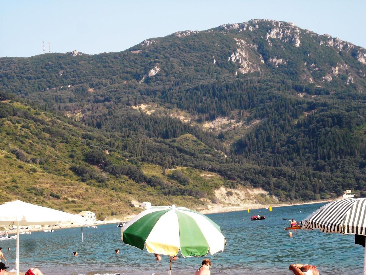 Giannis Appartement Agios Georgios Pagon Buitenkant foto